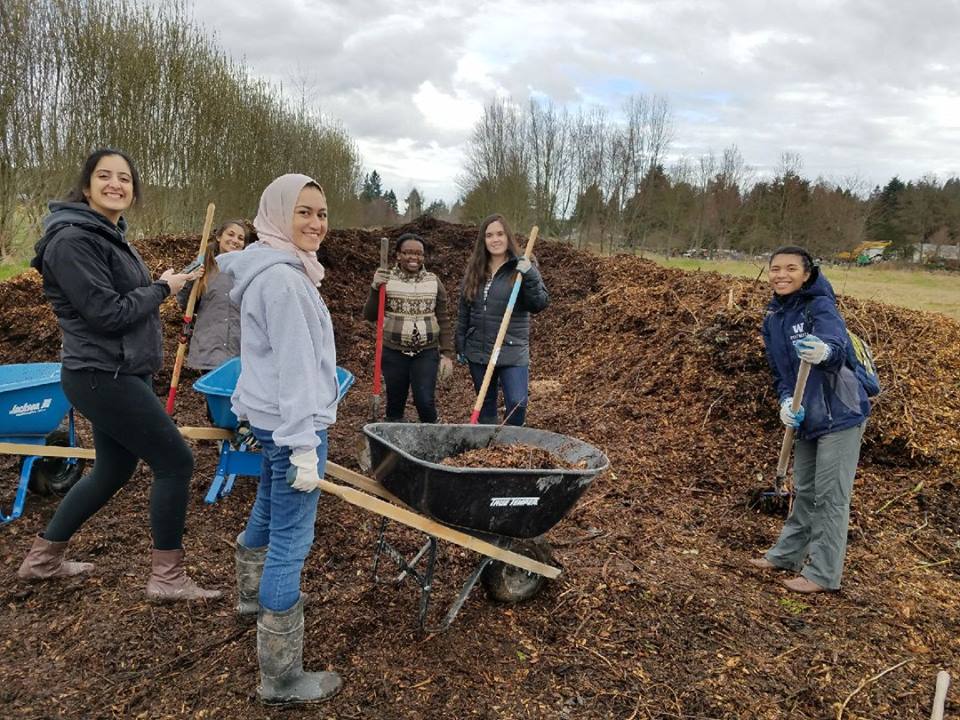 volunteers at Woodinville farm