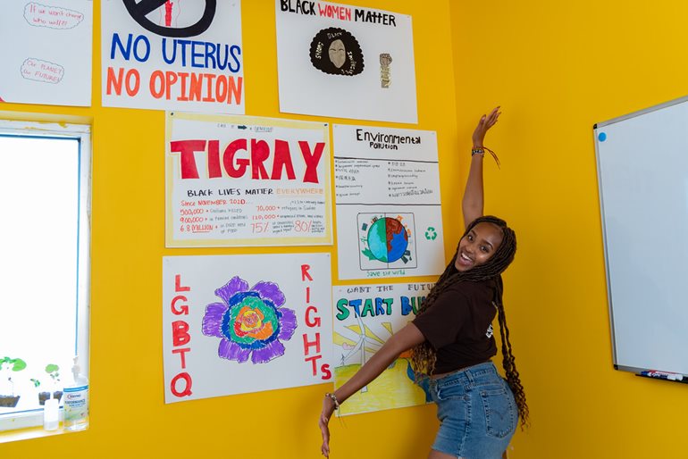 Muuru in the yellow room she designed 