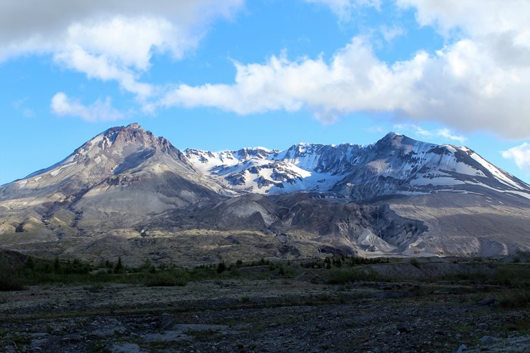 Looking into the crater of Mount St. Helens